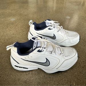 DAD SHOES Nike Air Monarchs size 11.5 classics